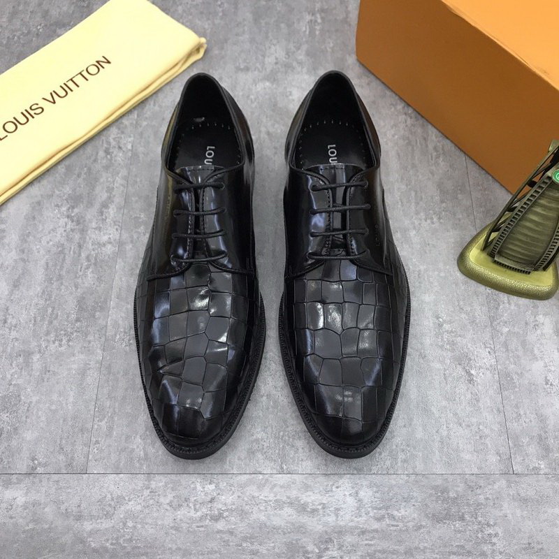 LV Men shoes 1;1 quality-2167