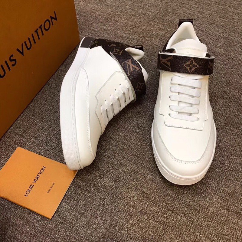 LV Men shoes 1;1 quality-2168