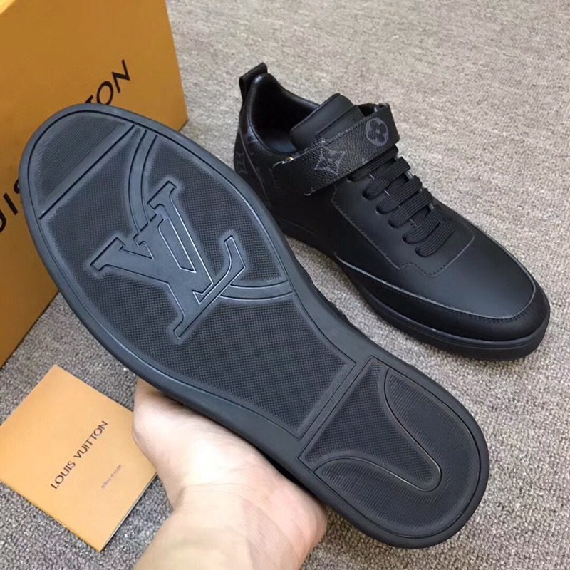 LV Men shoes 1;1 quality-2169