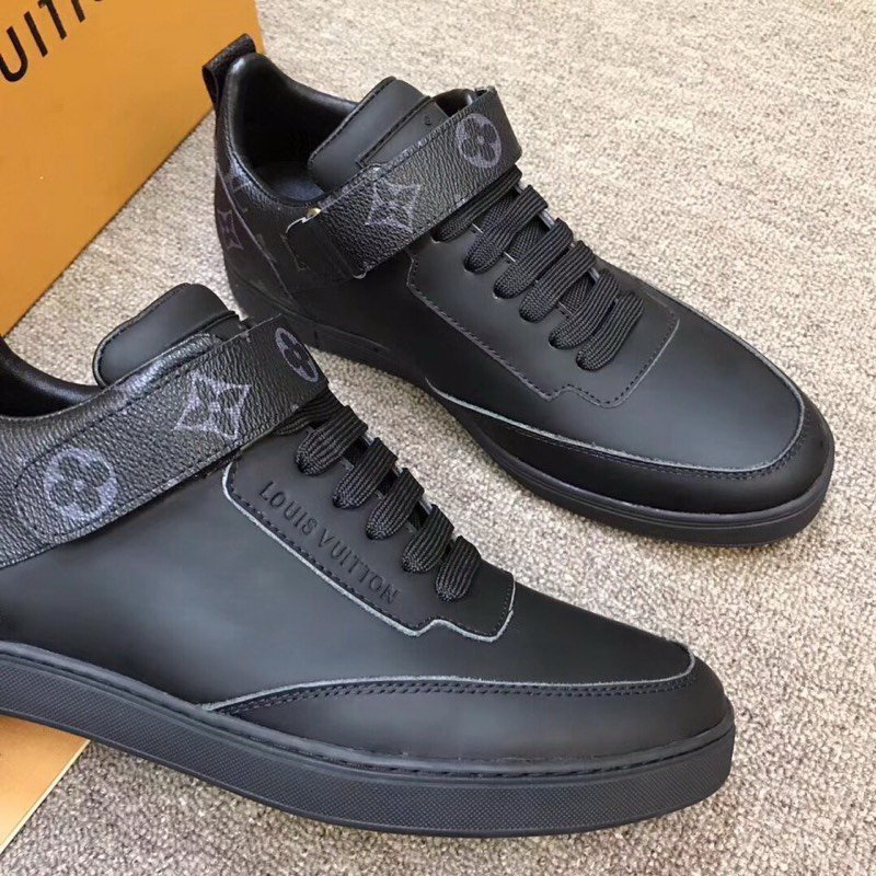 LV Men shoes 1;1 quality-2169