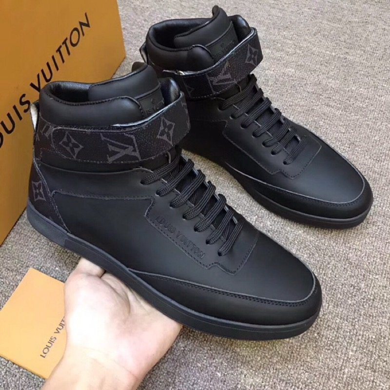 LV Men shoes 1;1 quality-2170