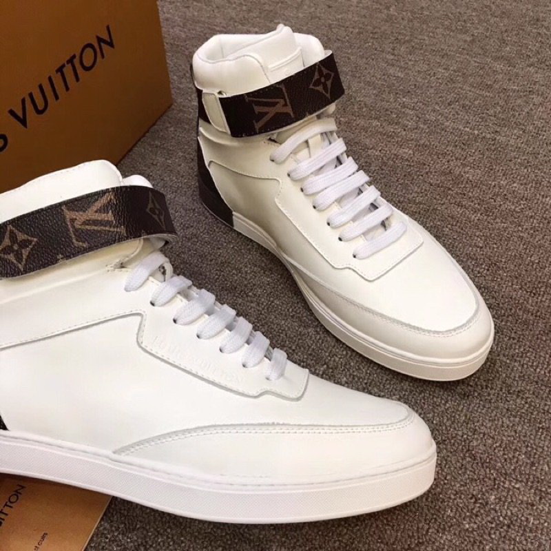 LV Men shoes 1;1 quality-2171