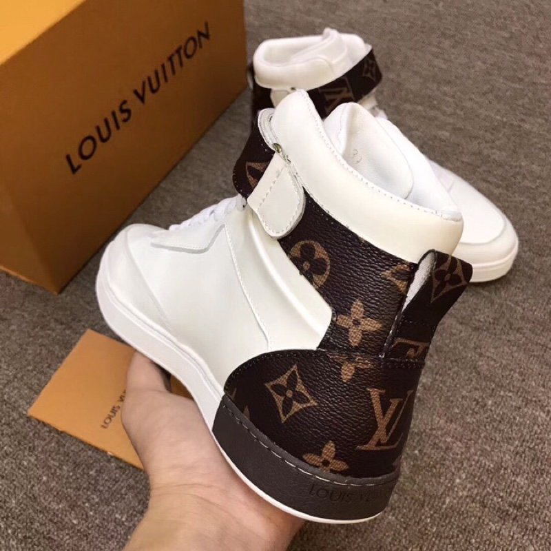 LV Men shoes 1;1 quality-2171