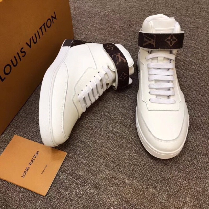 LV Men shoes 1;1 quality-2171