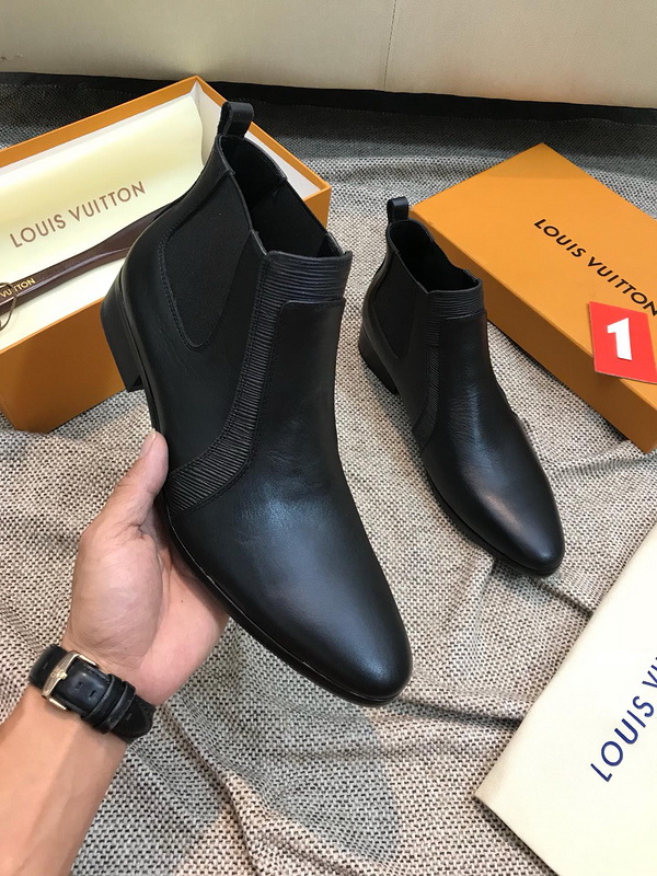 LV Men shoes 1;1 quality-2175