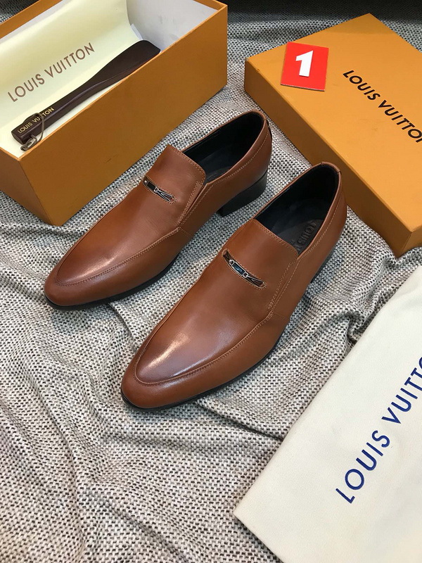 LV Men shoes 1;1 quality-2176