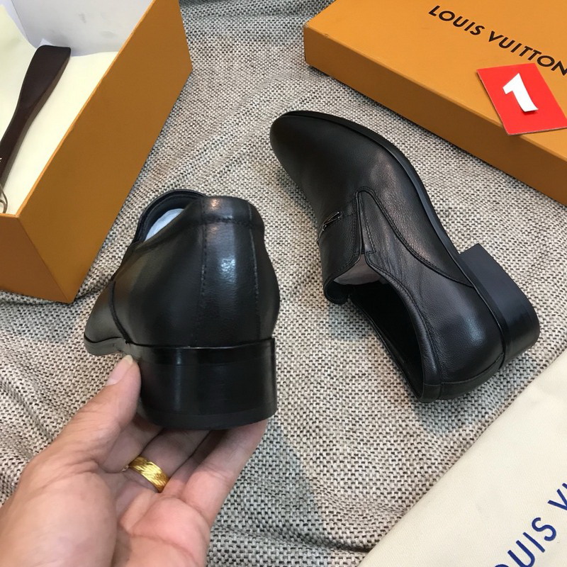 LV Men shoes 1;1 quality-2177