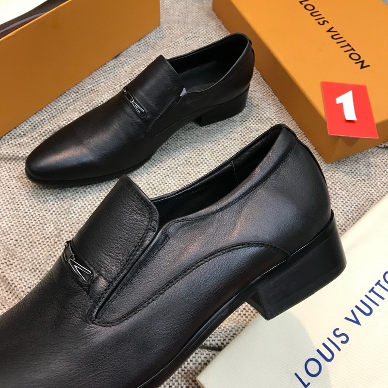 LV Men shoes 1;1 quality-2177