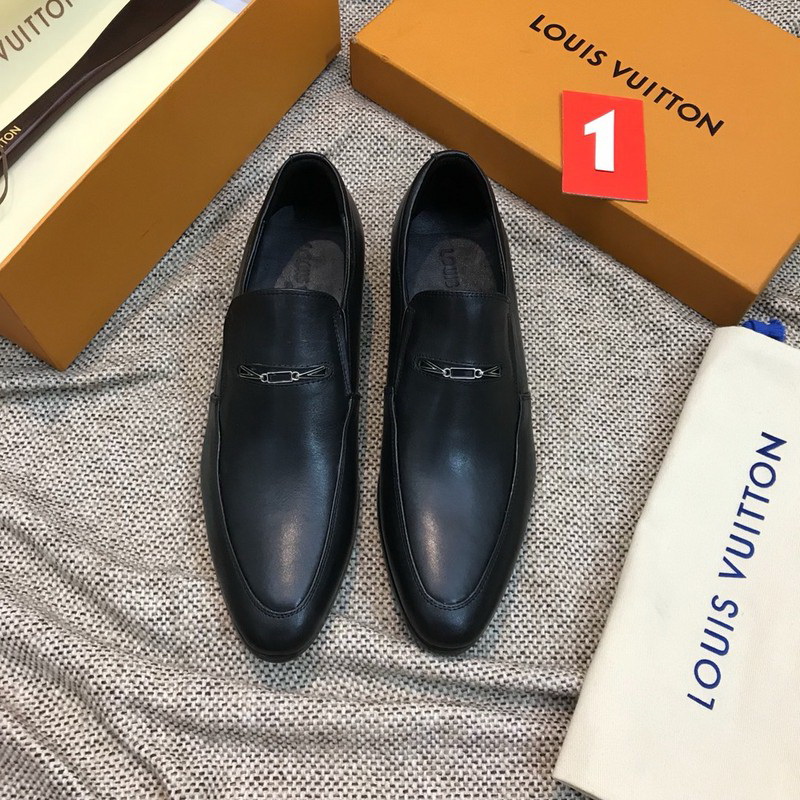 LV Men shoes 1;1 quality-2178