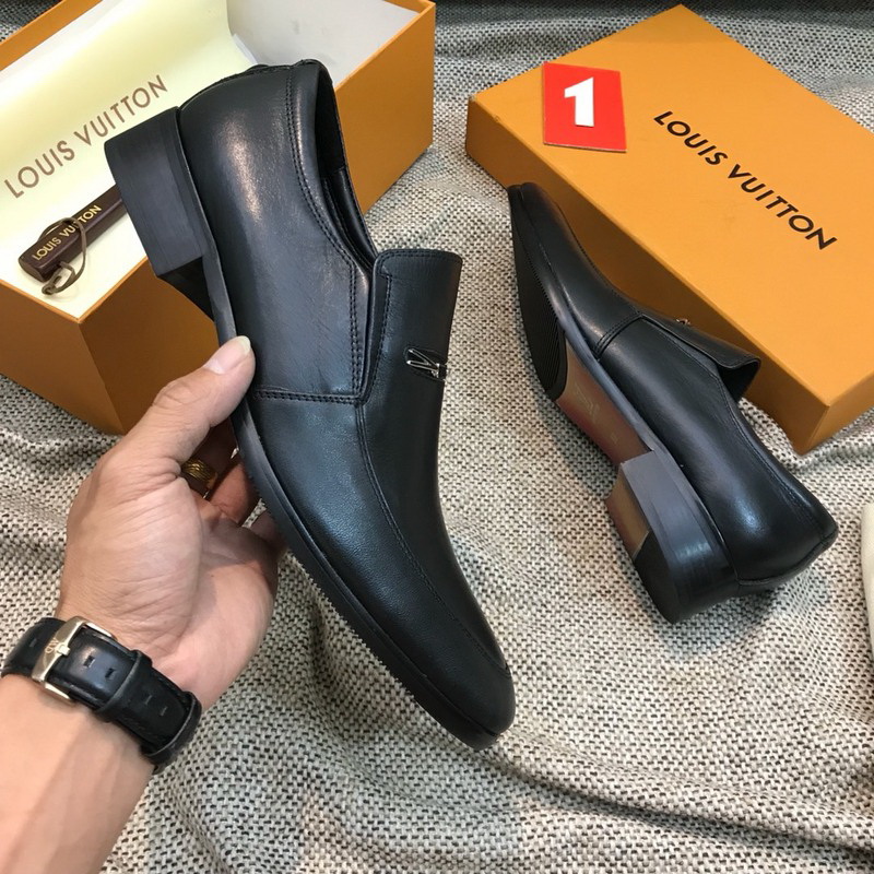 LV Men shoes 1;1 quality-2178