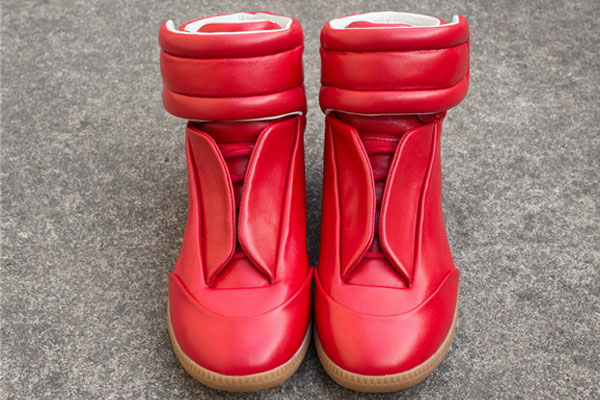 MAISON MARTIN MARGIELA MEN RED LEATHER TRAINER HIGH-TOP SNEAKERS