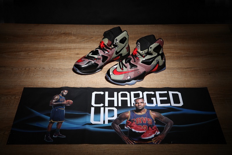 Nike LeBron James 13 shoes-049