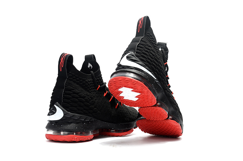 Nike LeBron James 15 shoes-002