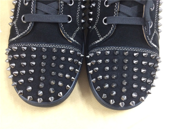 Super Max Perfect Christian Louboutin Black Suede Louis Spikes Men′s Flat Sneaker With Glossy Red So