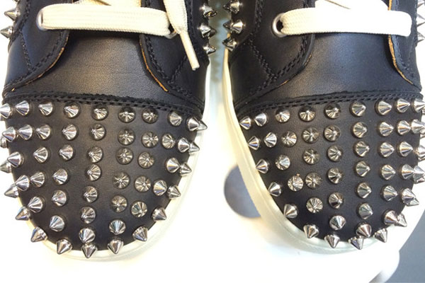 Super Max Perfect Christian Louboutin Louis Spikes Men′s black leather(with receipt)