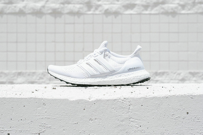 Super Max Perfect  AD Ultra Boost Triple White