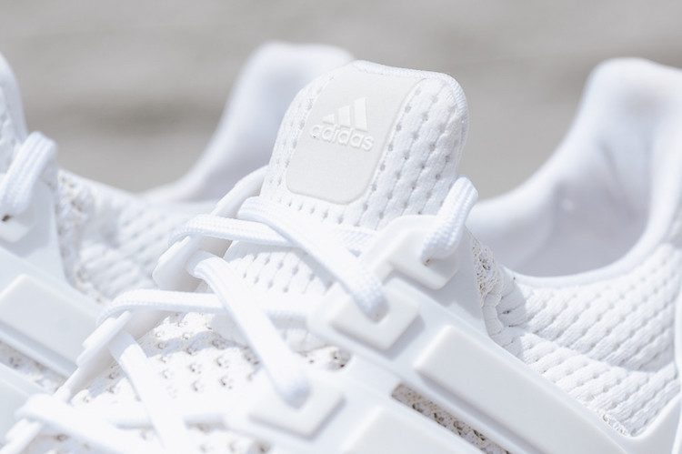 Super Max Perfect  AD Ultra Boost Triple White