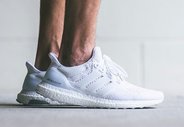 Super Max Perfect  AD Ultra Boost Triple White