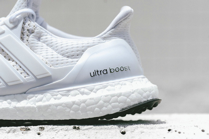 Super Max Perfect  AD Ultra Boost Triple White