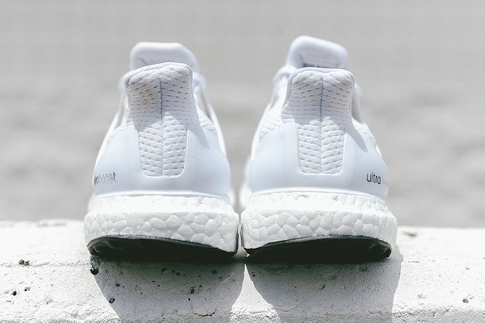 Super Max Perfect  AD Ultra Boost Triple White