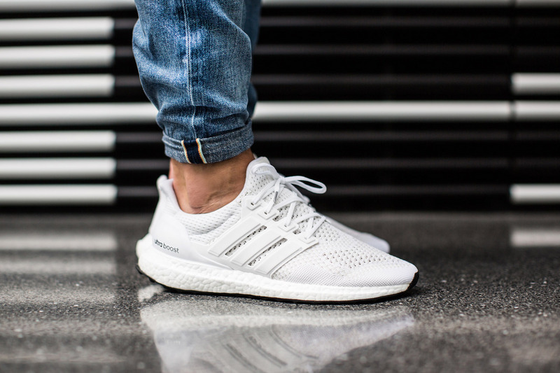 Super Max Perfect  AD Ultra Boost Triple White