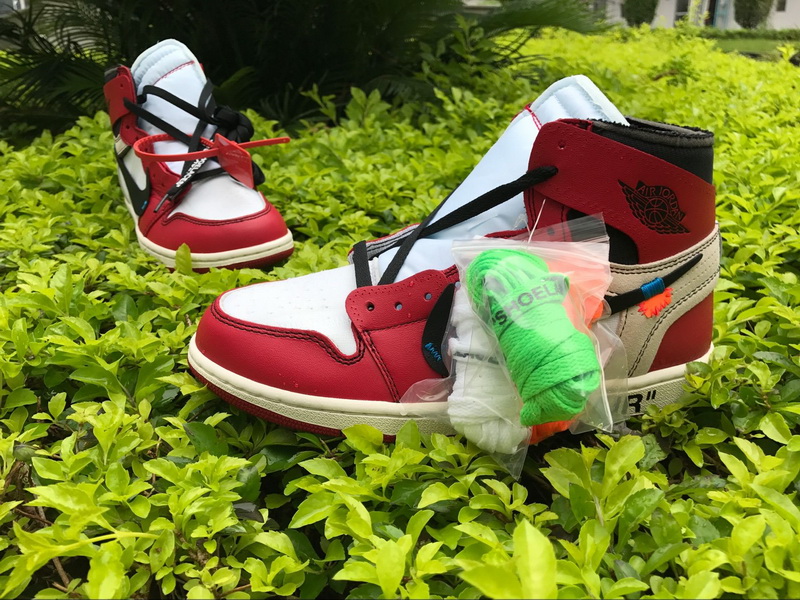 Super Max Perfect Air Jordan 1-025