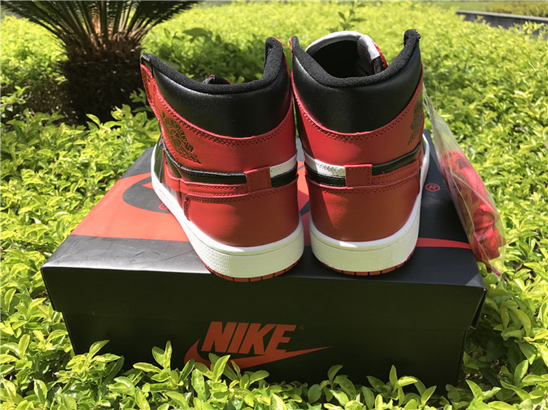 Super Max Perfect Air Jordan 1-026