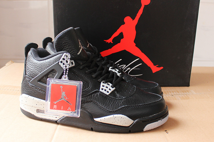 Super Max Perfect Air Jordan 4 Oreo