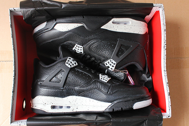 Super Max Perfect Air Jordan 4 Oreo