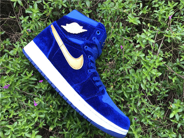 Super Max Perfect Jordan 1 Blue velvet