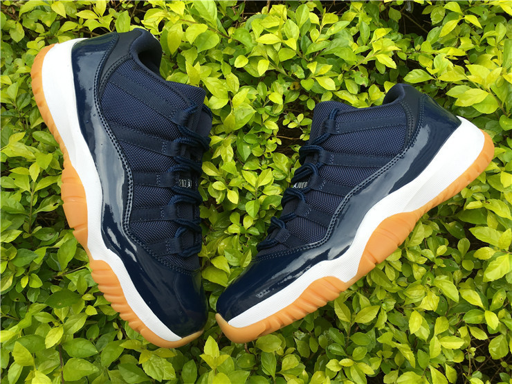 Super Max Perfect Jordan 11 Low Midnight Navy