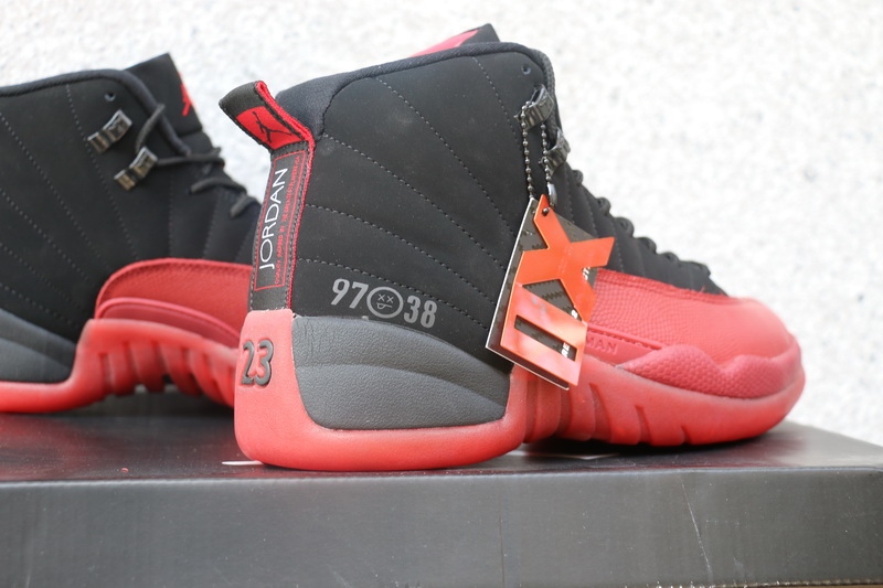 Super Max Perfect Jordan 12 Flu Game(with original carbon fiber)