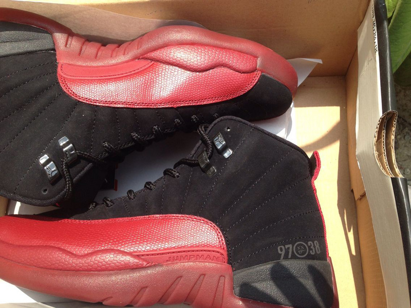 Super Max Perfect Jordan 12 Flu Game(with original carbon fiber)