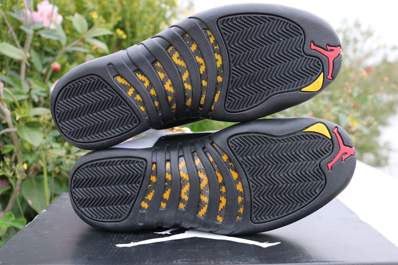 Super Max Perfect Jordan 12 Taxi (with original carbon fiber)