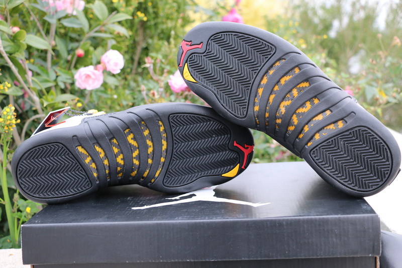 Super Max Perfect Jordan 12 Taxi (with original carbon fiber)