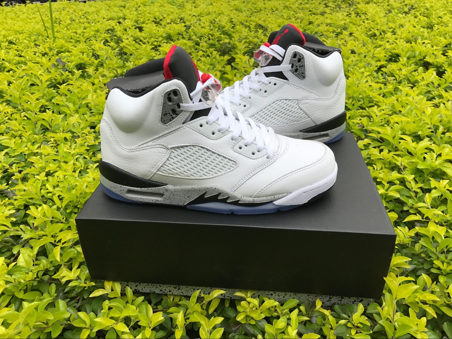 Super Max Perfect Jordan 5 White Cement