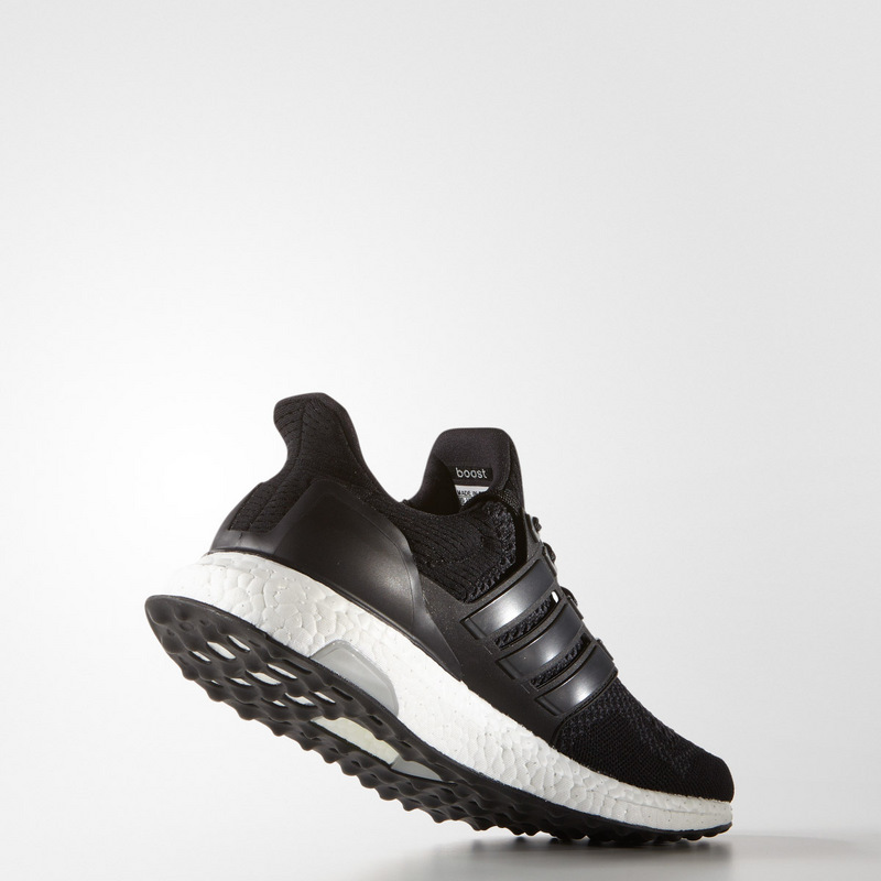 Super Max Perfect AD Ultra Boost “Core Black”