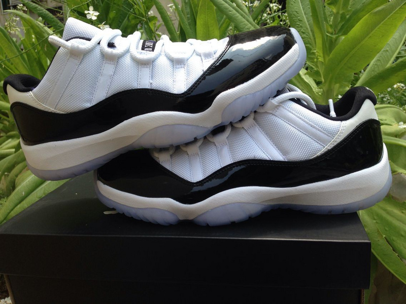 Super Max Perfect Air Jordan 11 Low “Concord”(with original carbon fiber)