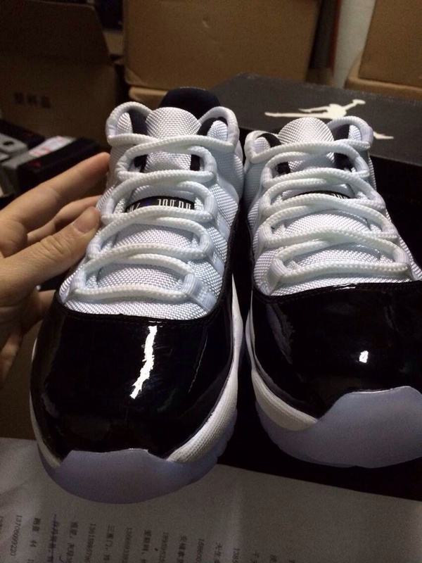 Super Max Perfect Air Jordan 11 Low “Concord”(with original carbon fiber)