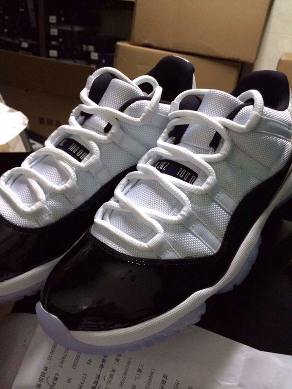 Super Max Perfect Air Jordan 11 Low “Concord”(with original carbon fiber)