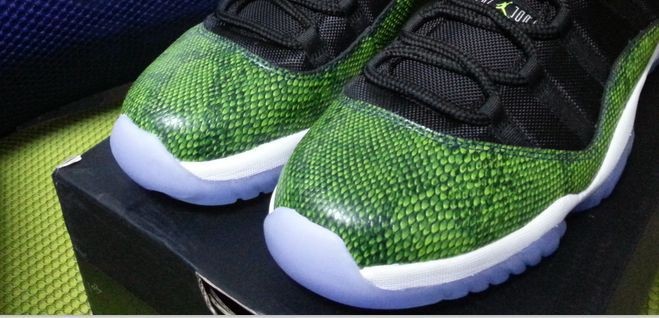 Super Max Perfect Air Jordan 11 Low “Nightshade”(with original carbon fiber)