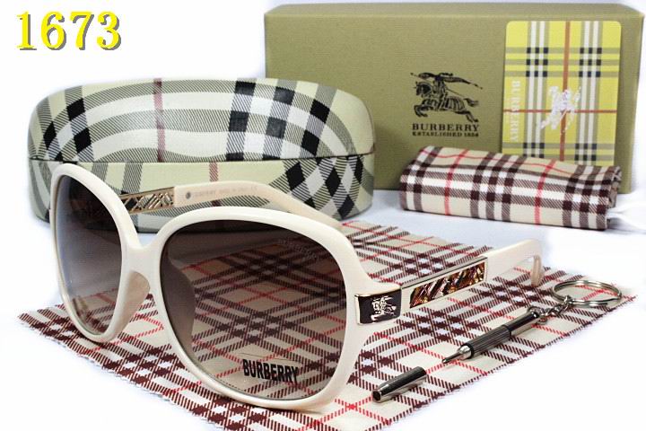 Burberry Sunglasses AAA-023