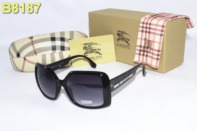 Burberry Sunglasses AAA-026