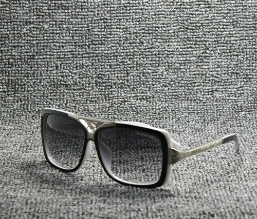 Burberry Sunglasses AAA-085