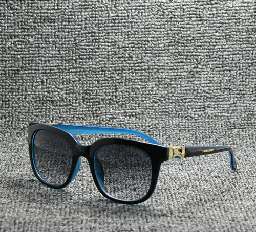 Burberry Sunglasses AAA-090