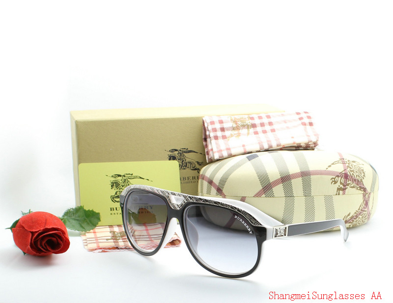 Burberry Sunglasses AAA-123