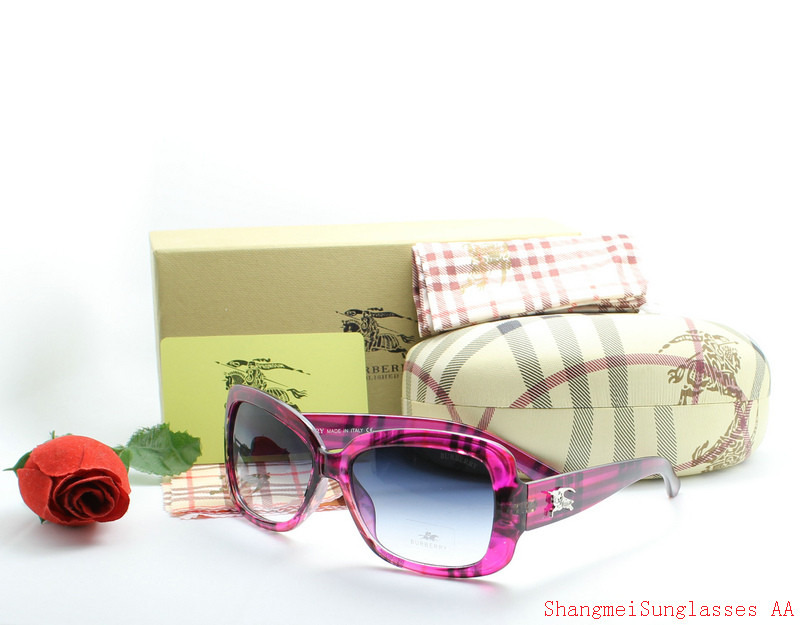 Burberry Sunglasses AAA-124