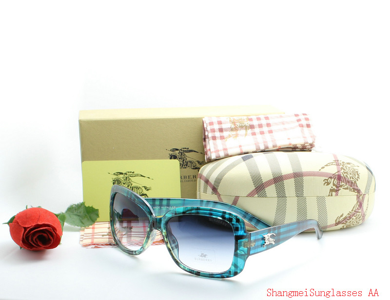 Burberry Sunglasses AAA-125