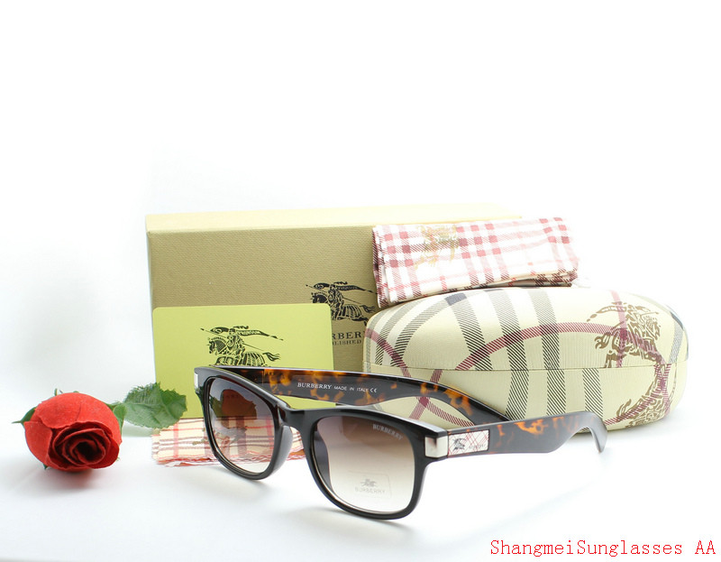 Burberry Sunglasses AAA-129