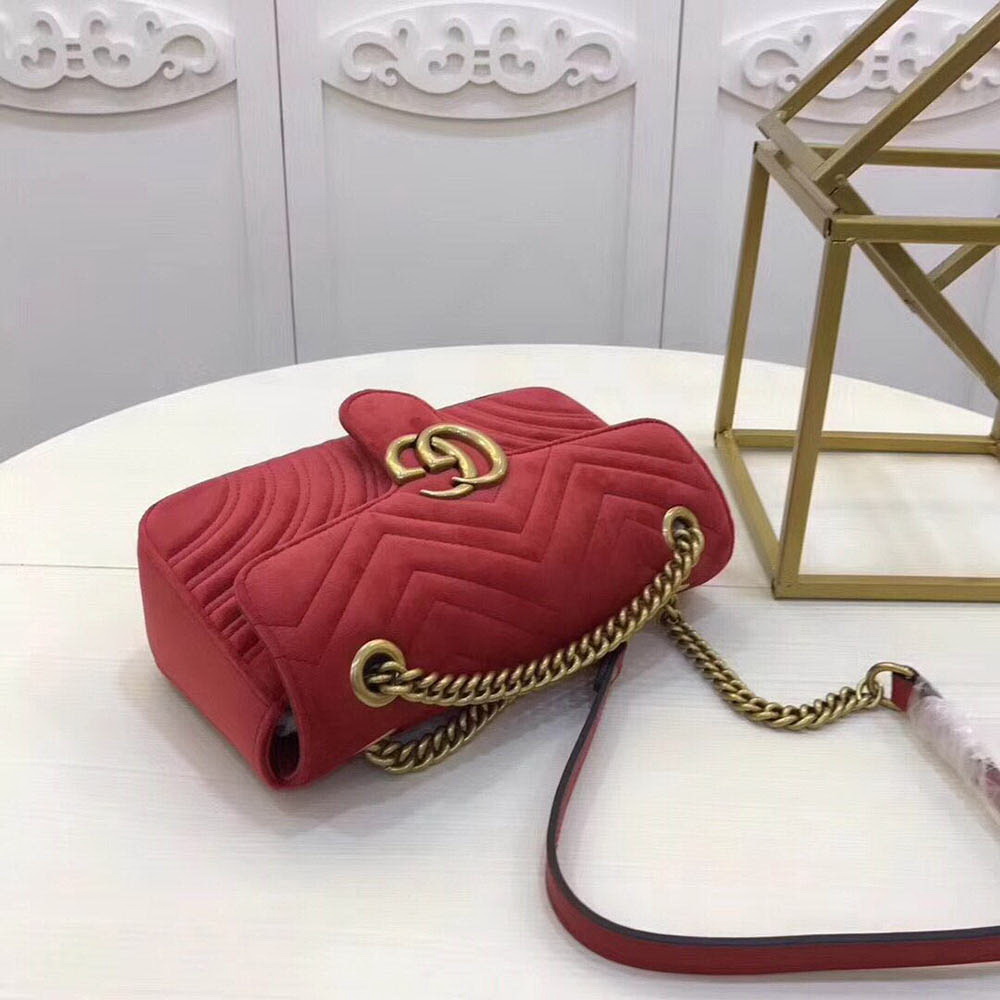 G GG Marmont Medium Shoulder Bag